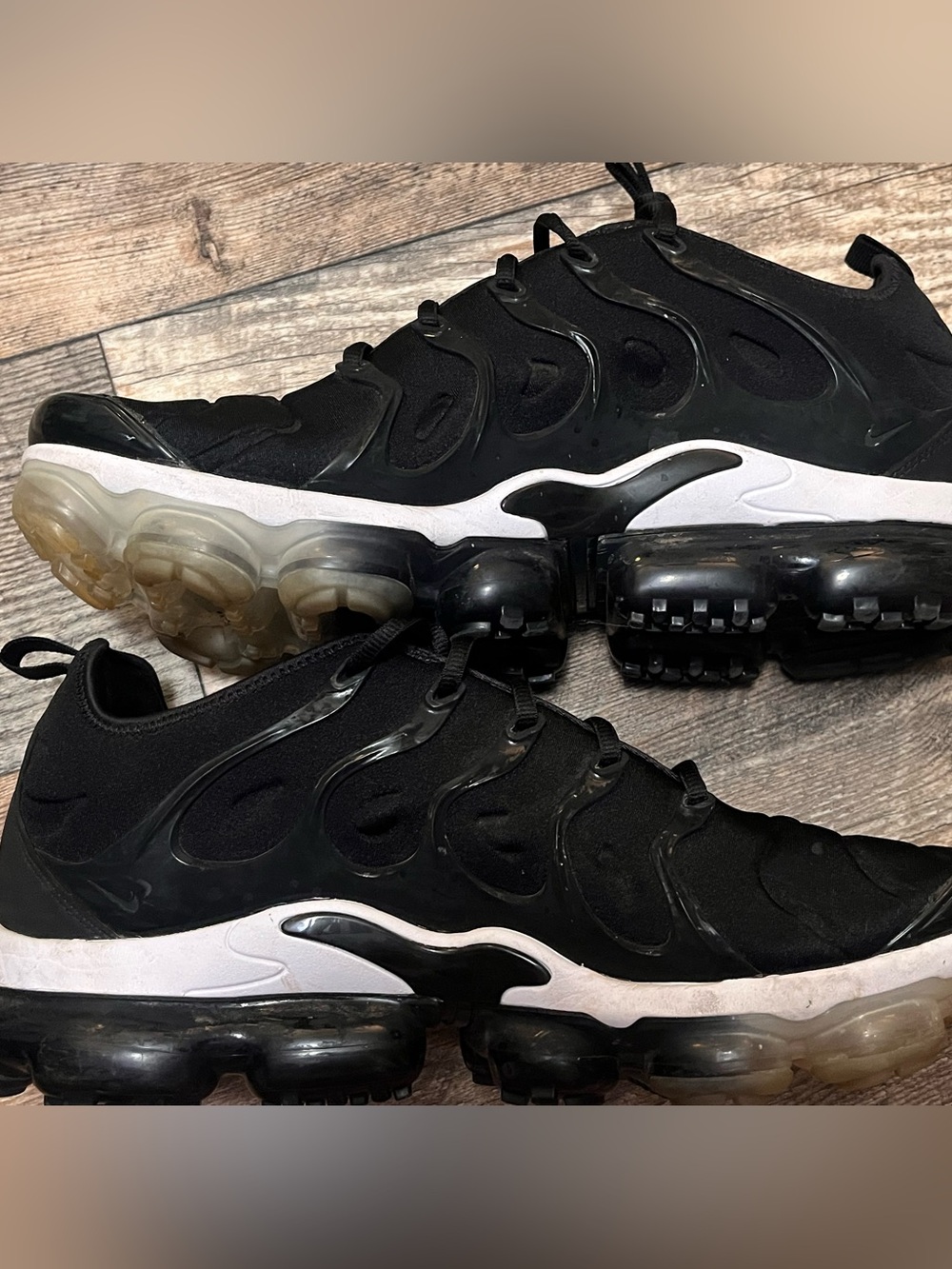 Nike Air VaporMax Plus Black Sneakers